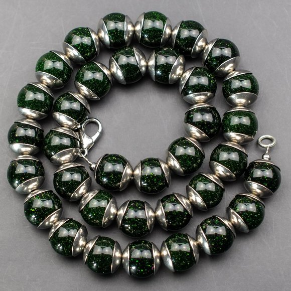 Deep green chunky necklace, statement casual necklace - Picture 10 of 15